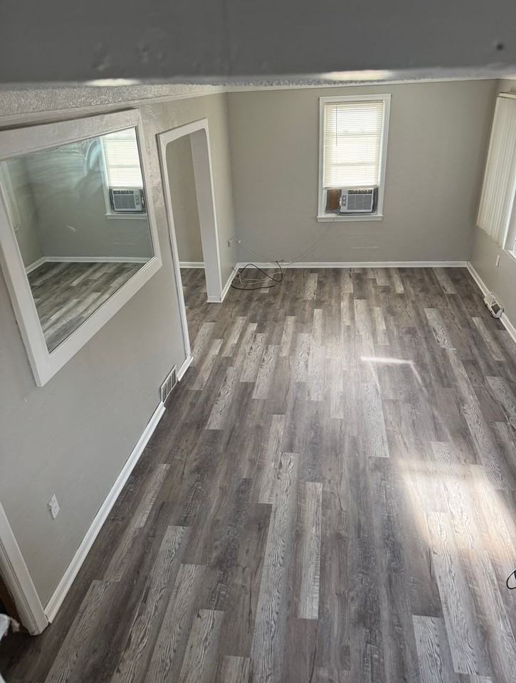 26546 Palmer Blvd - Photo 2 of 9