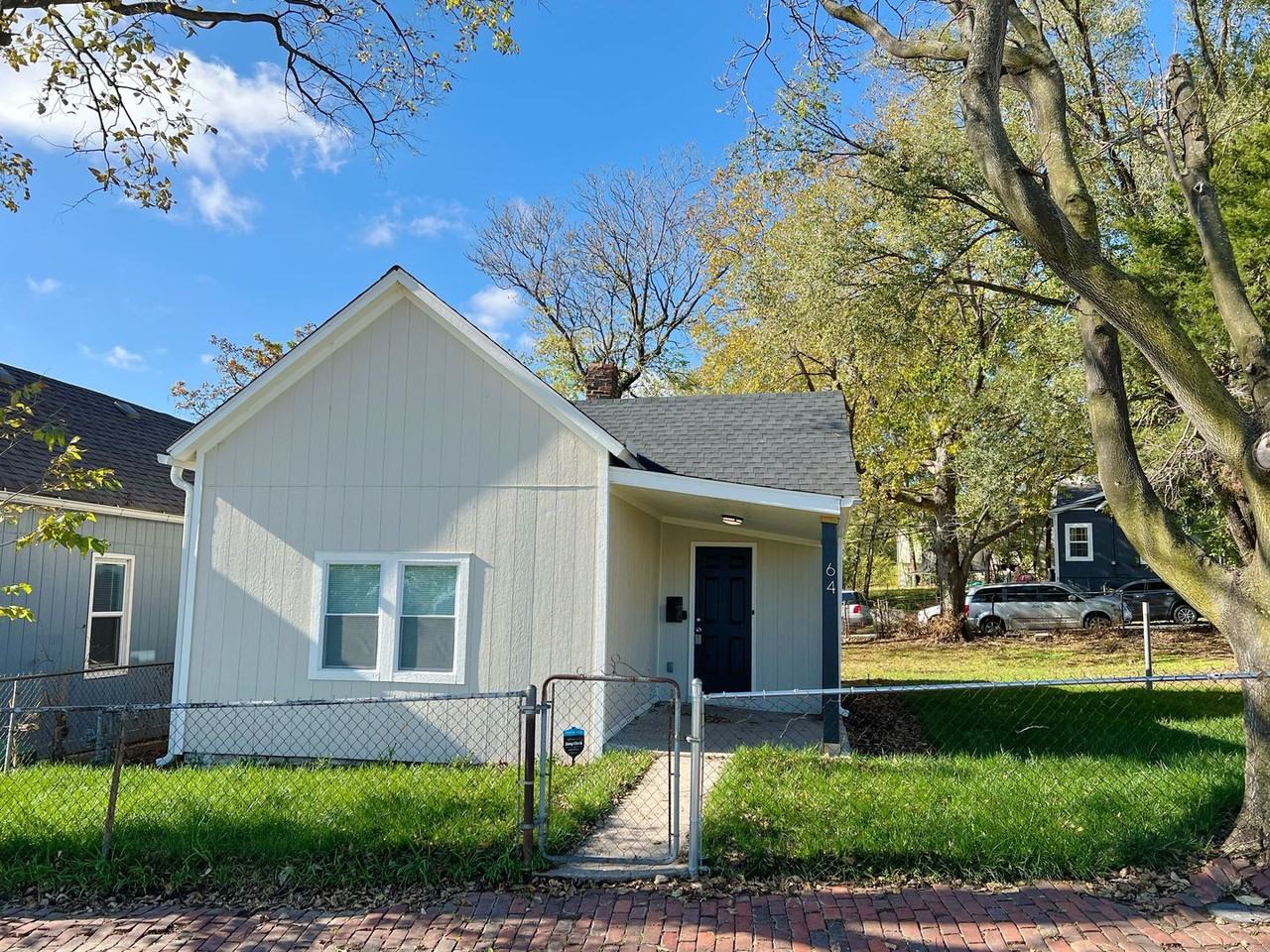 64 Orchard St - Photo 2 of 20