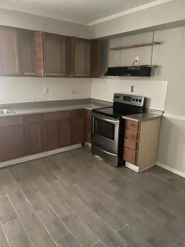 3110 Sunrise St - Photo 7 of 9