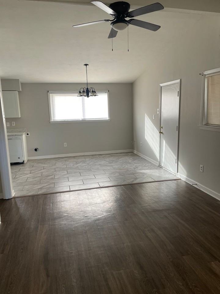 2237 Gayle Ave - Photo 2 of 8