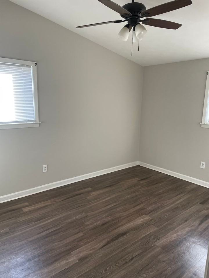 2237 Gayle Ave - Photo 7 of 8