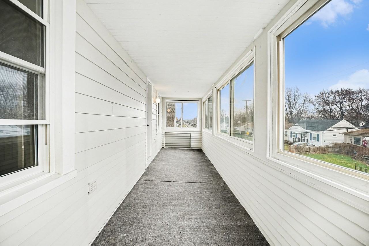 13620 Carrington Ave - Photo 2 of 16