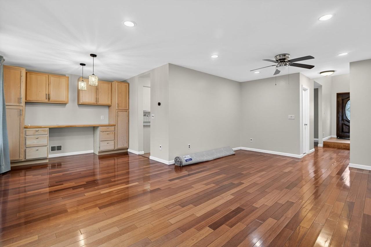 34 Jeffrey Cir - Photo 6 of 27