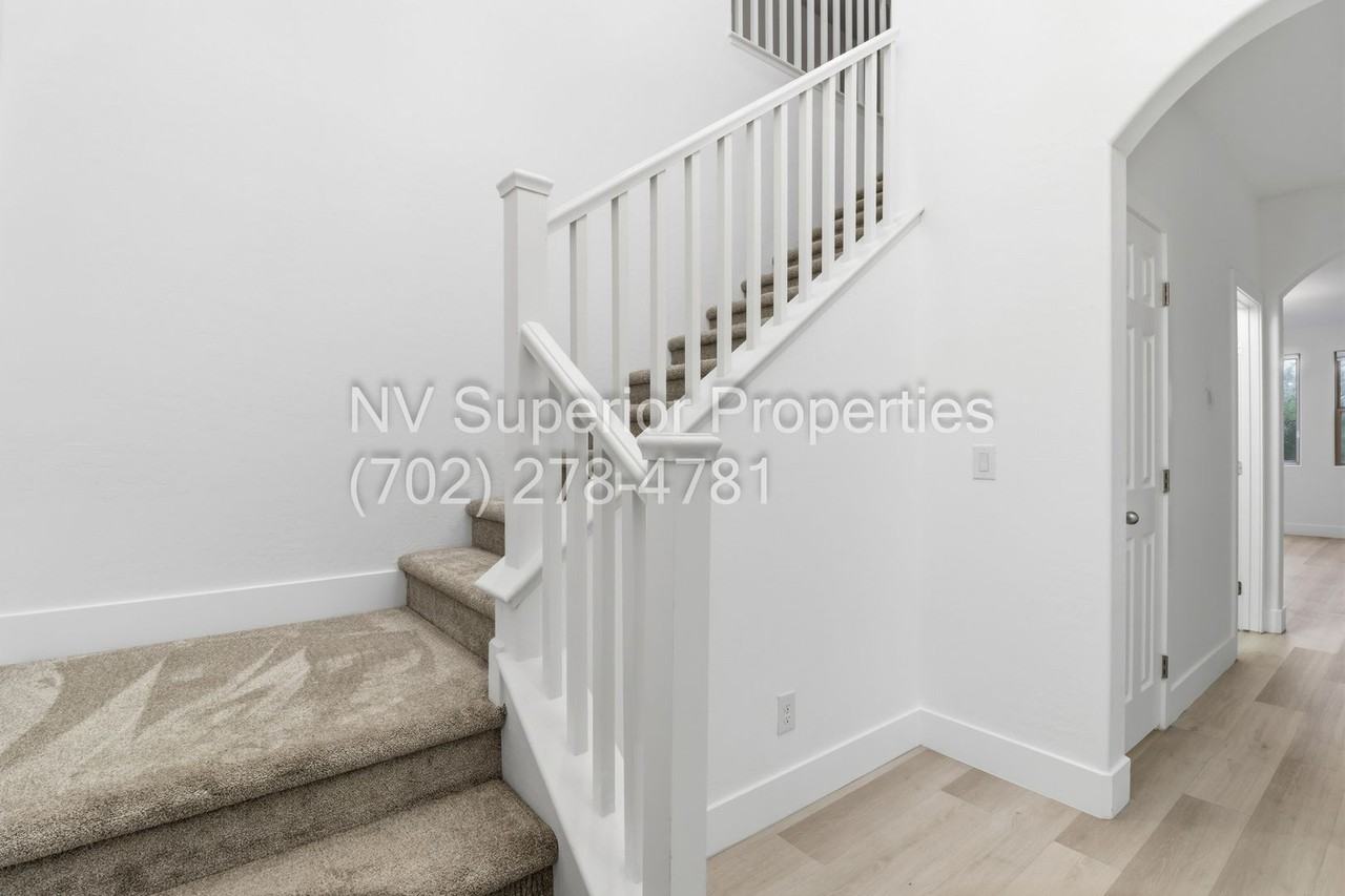 8923 Melridge Rd - Photo 4 of 50