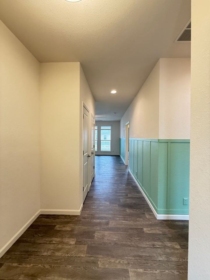 4732 Dobson Dr - Photo 3 of 24