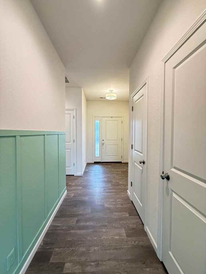 4732 Dobson Dr - Photo 4 of 24