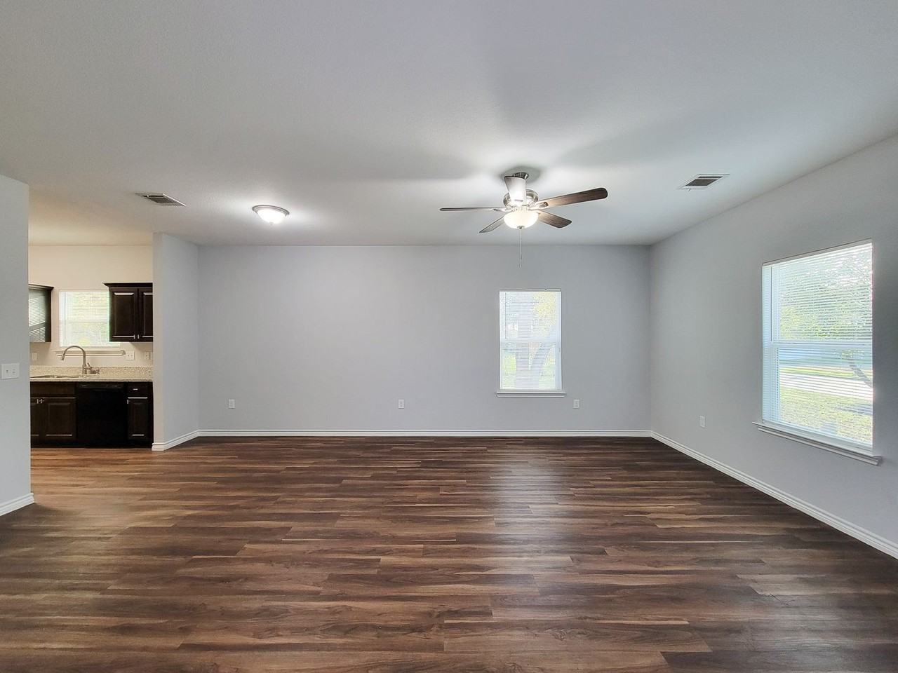 3201 3201 AVENUE J P DAVIS AVENUE - Photo 5 of 41