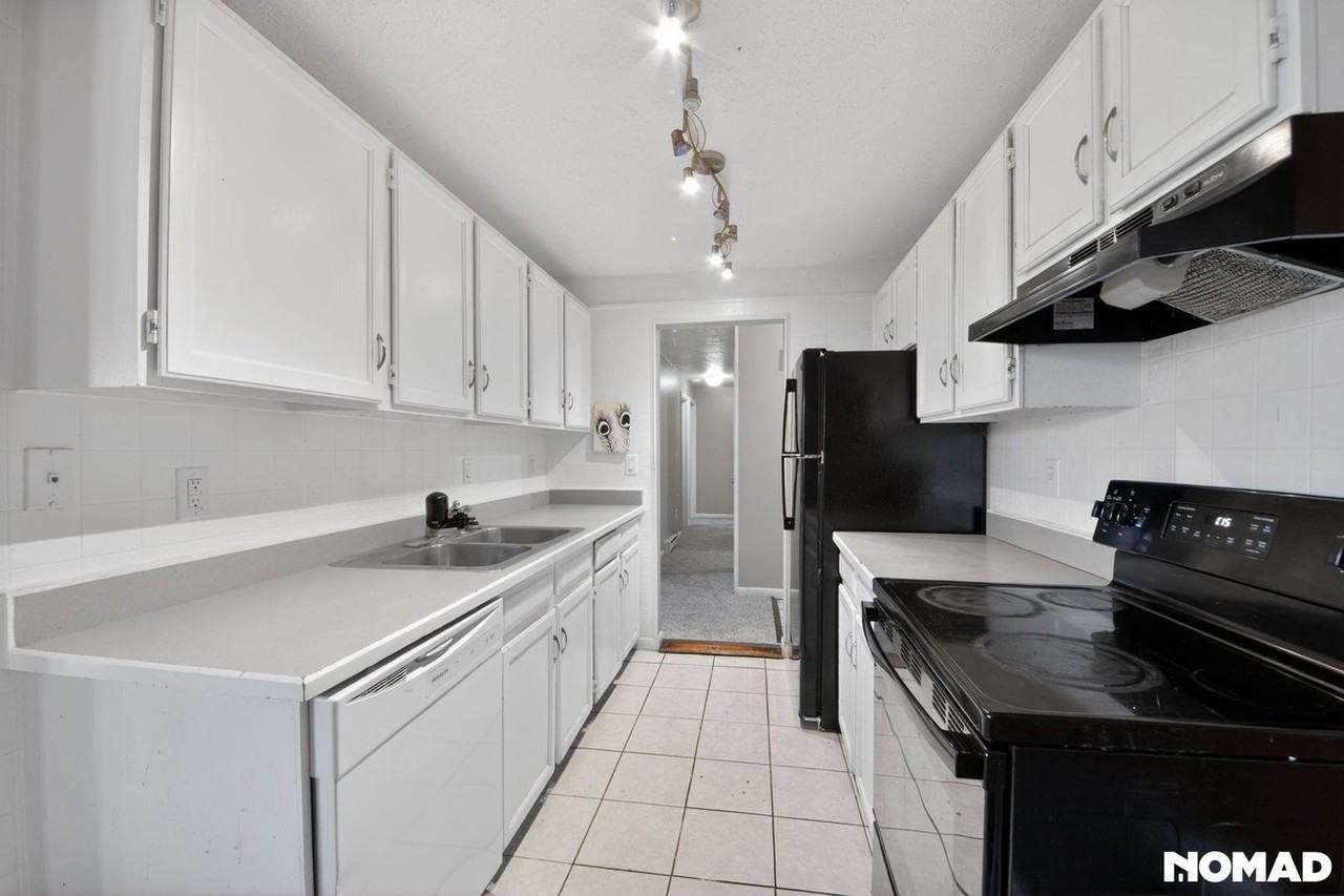 4068 S Atchison Way - Photo 3 of 30