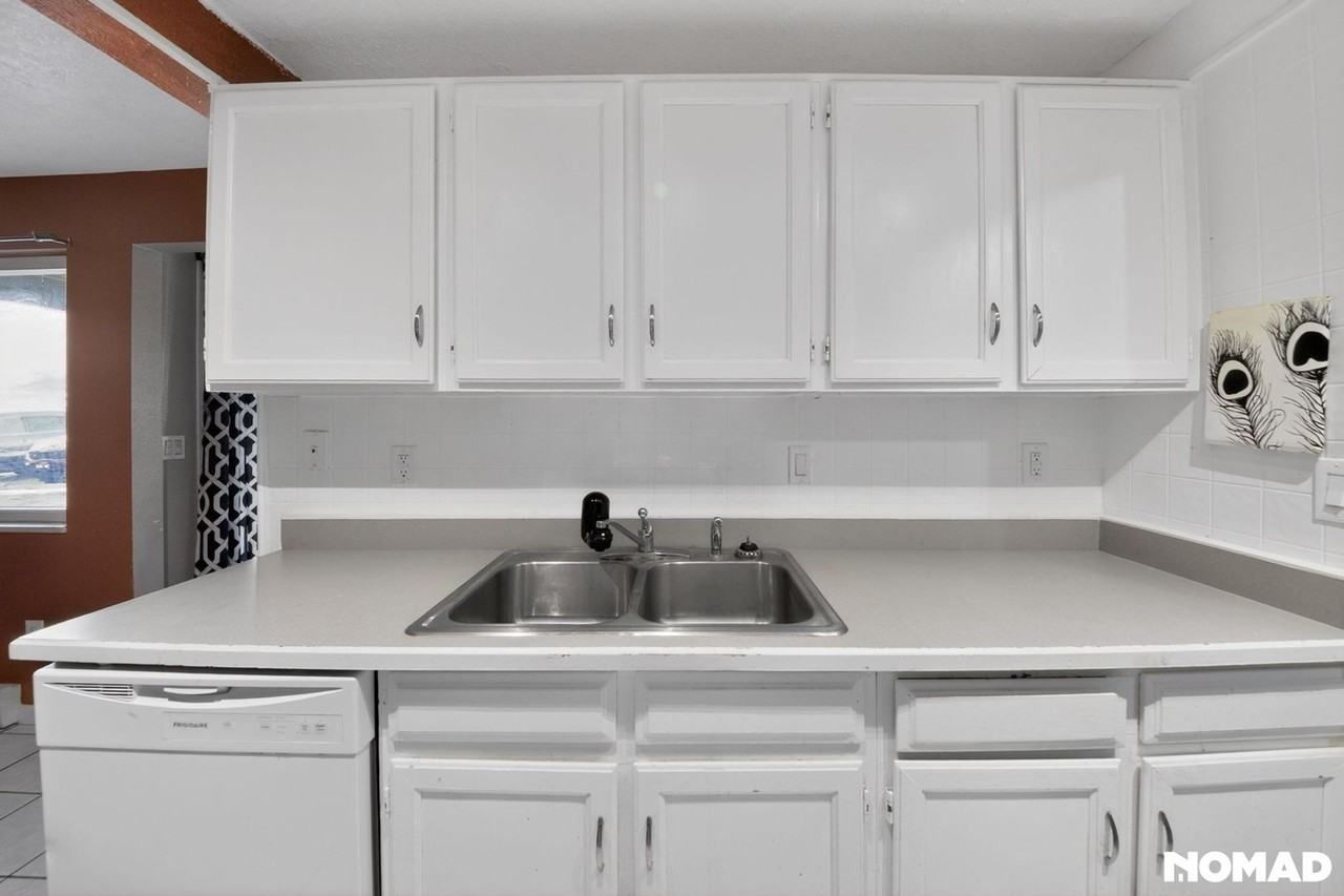 4068 S Atchison Way - Photo 5 of 30