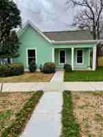 featured image of 323 50th Ave N