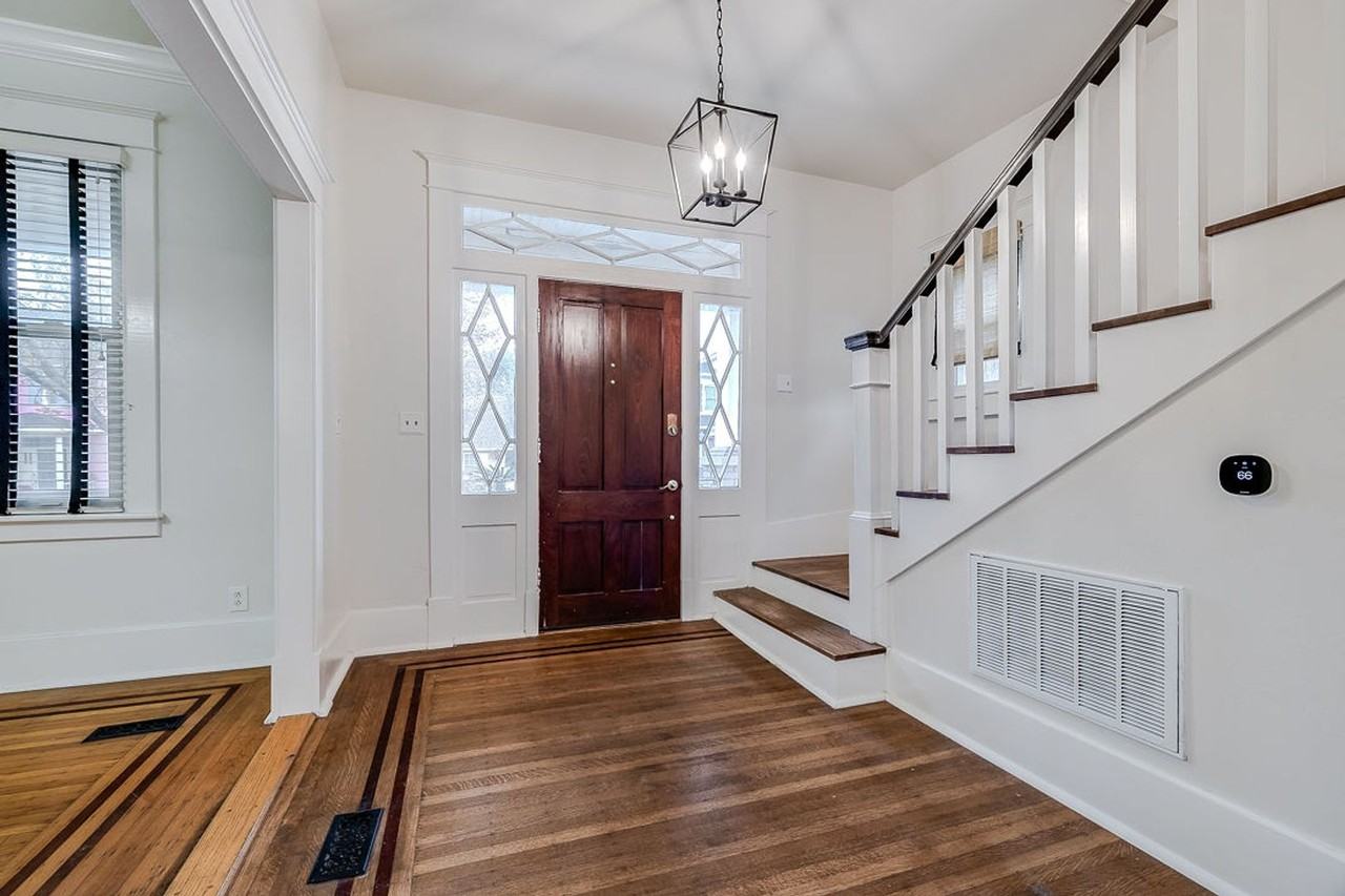 514 Maupas Ave - Photo 7 of 50