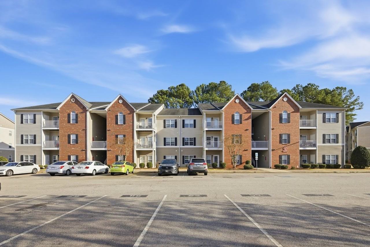 625 Marshtree Ln #205 - Photo 3 of 38