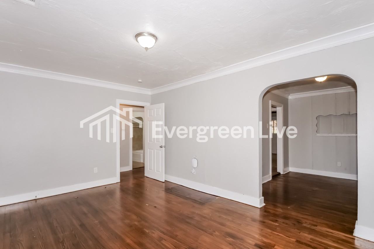 6423 Patmore Rd - Photo 6 of 15