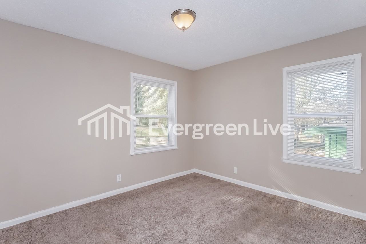 1456 Rolling Hills Dr - Photo 7 of 15