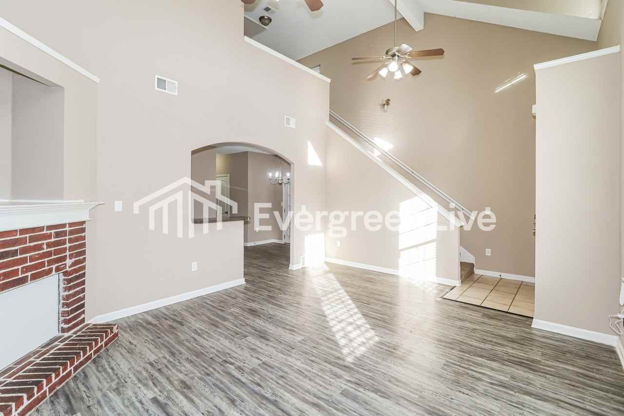 10178 Sorrento Pl - Photo 5 of 16