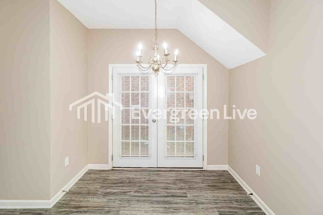 10178 Sorrento Pl - Photo 6 of 16