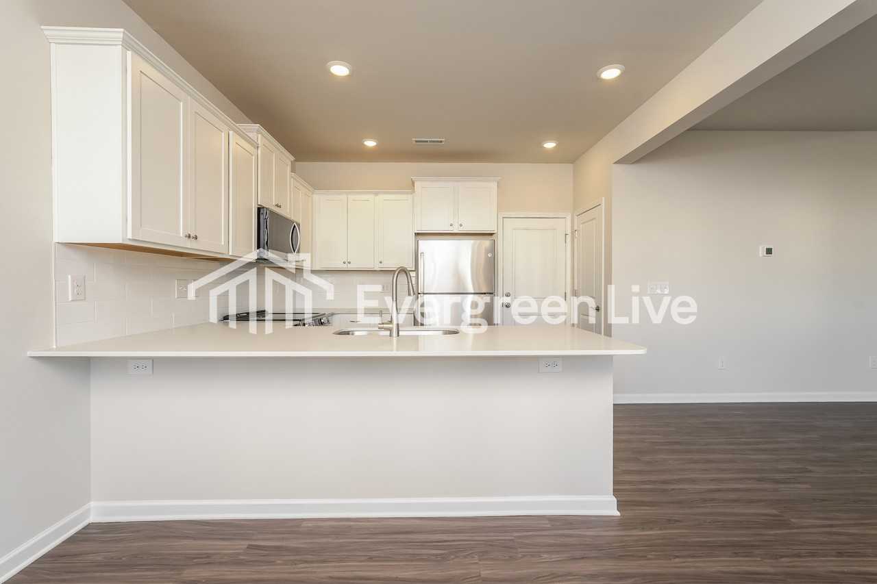 835 Pear Blossom Ct - Photo 3 of 15