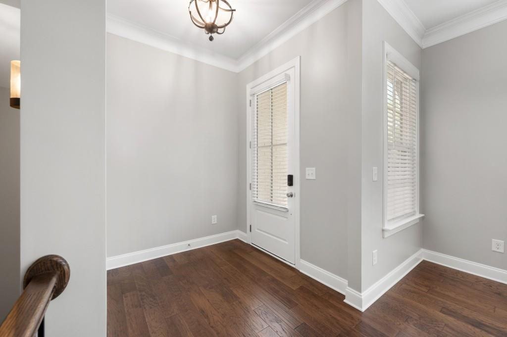 134 Britten Pass - Photo 5 of 50