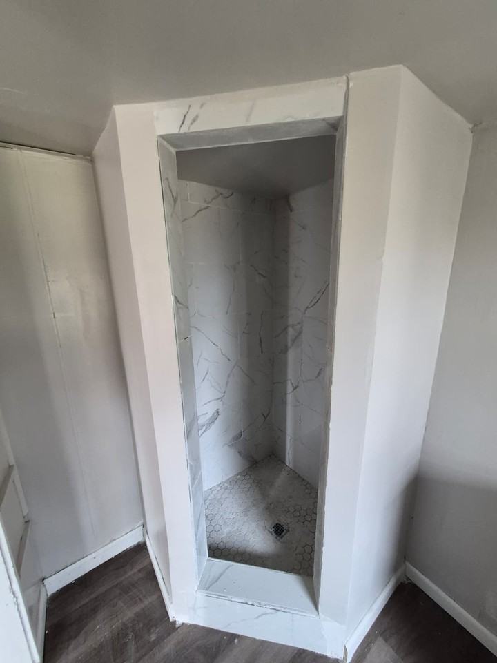 1621 1/2 Halford St - Photo 6 of 6