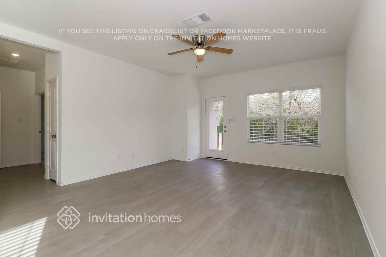 1624 Boggy Creek Ranch Rd - Photo 4 of 18