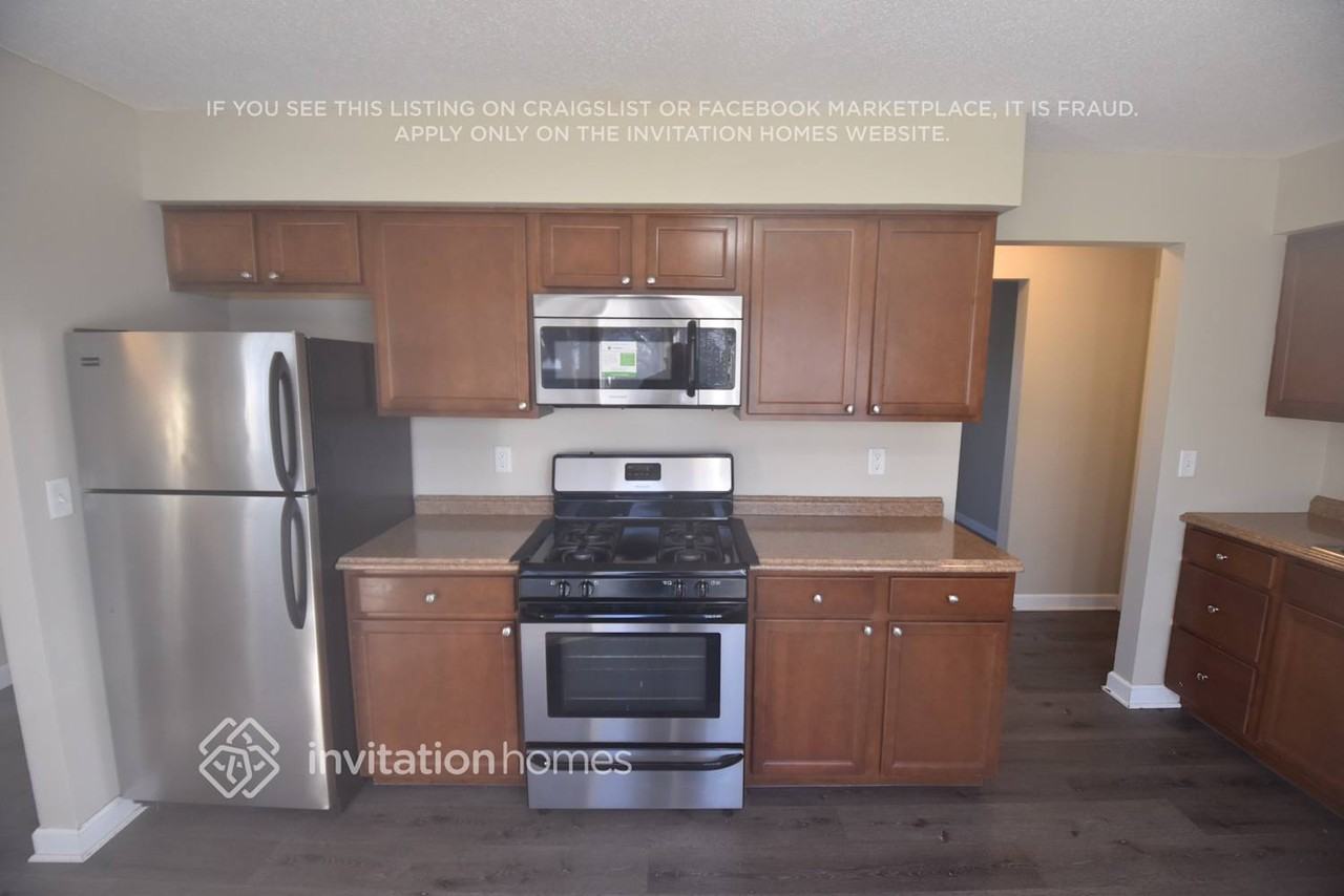 801 Mccallum Dr - Photo 6 of 20