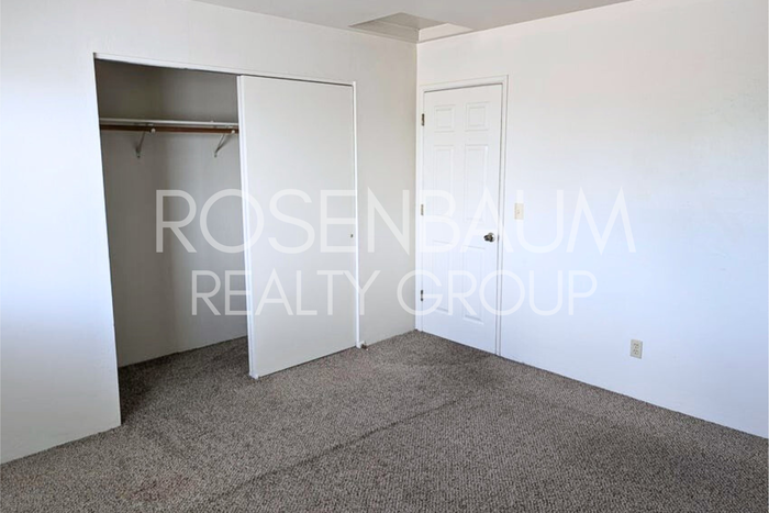 3080 Bob Ct #D - Photo 5 of 9