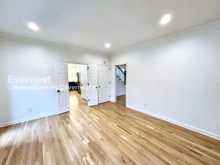 1420 Calloway Ct - Photo 5 of 41