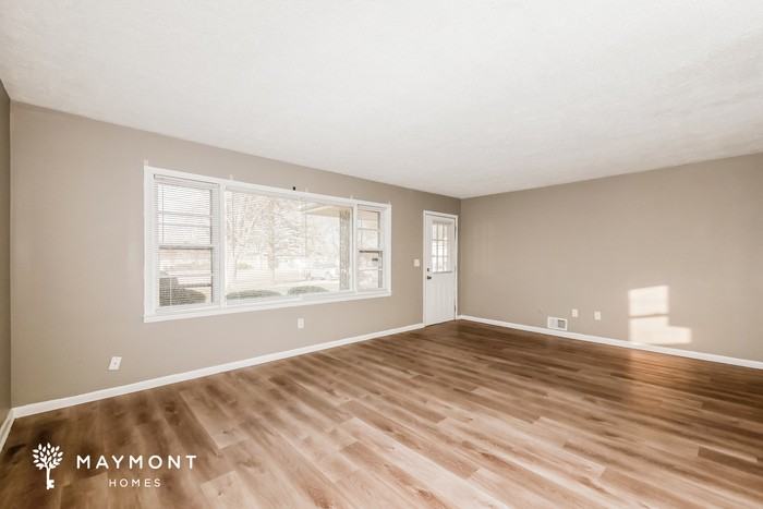 709 Ernie Lu Ave - Photo 4 of 12