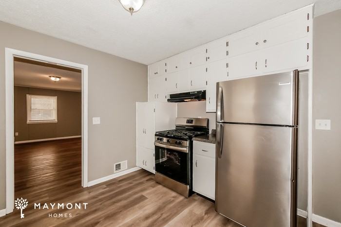 709 Ernie Lu Ave - Photo 7 of 12