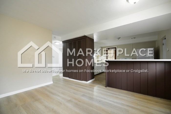 6855 Woodhurst Dr - Photo 5 of 19