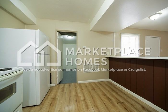 6855 Woodhurst Dr - Photo 7 of 19