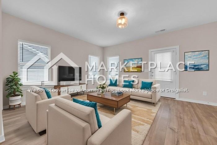 170 Kings Way - Photo 4 of 35