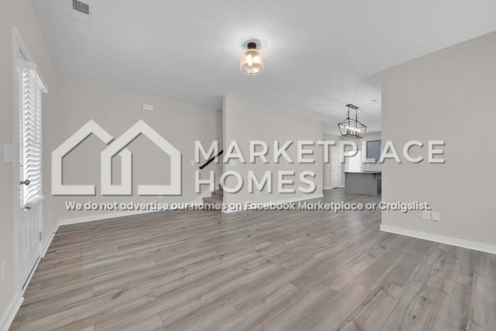 170 Kings Way - Photo 5 of 35