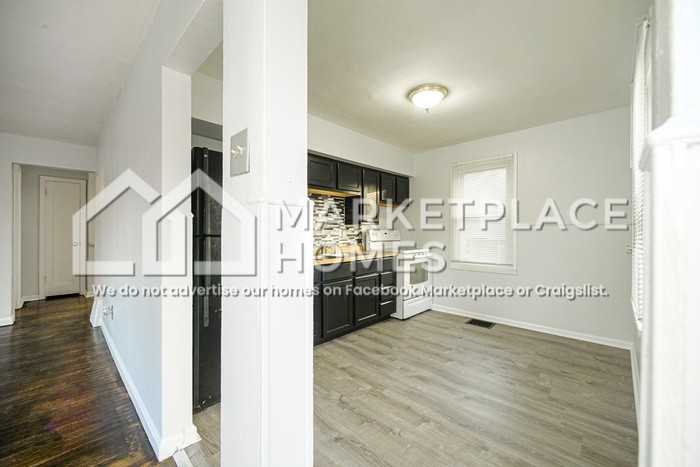 650 Robert Ave - Photo 6 of 20