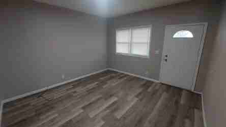 2216 Seymour Ave #DN - Photo 6 of 9