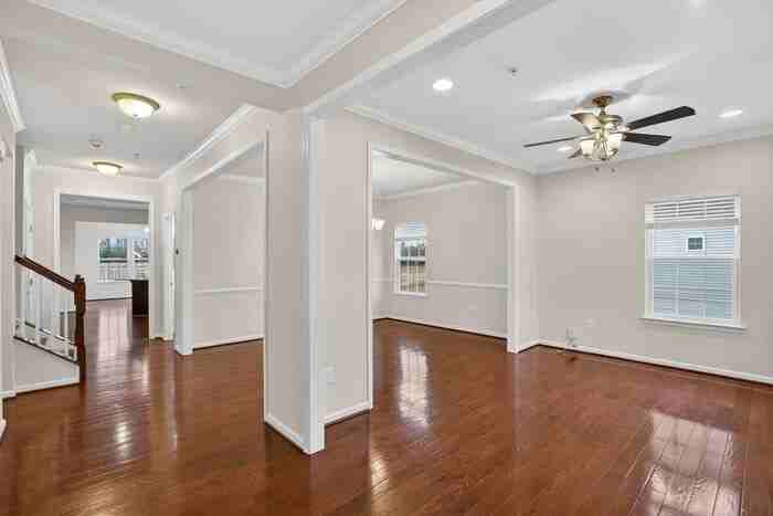 108 Pollen Dr - Photo 3 of 17