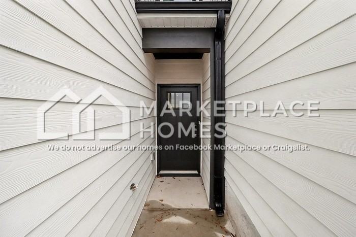 2101 Avalon Rdg - Photo 4 of 27