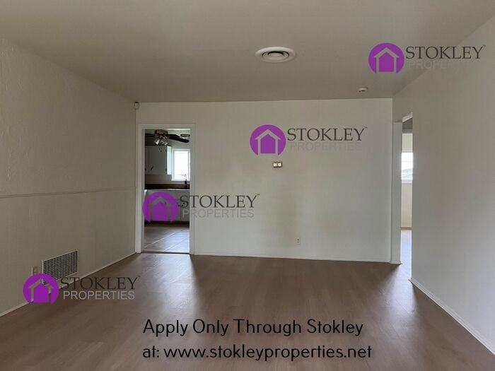 198 Thomas Way - Photo 2 of 17