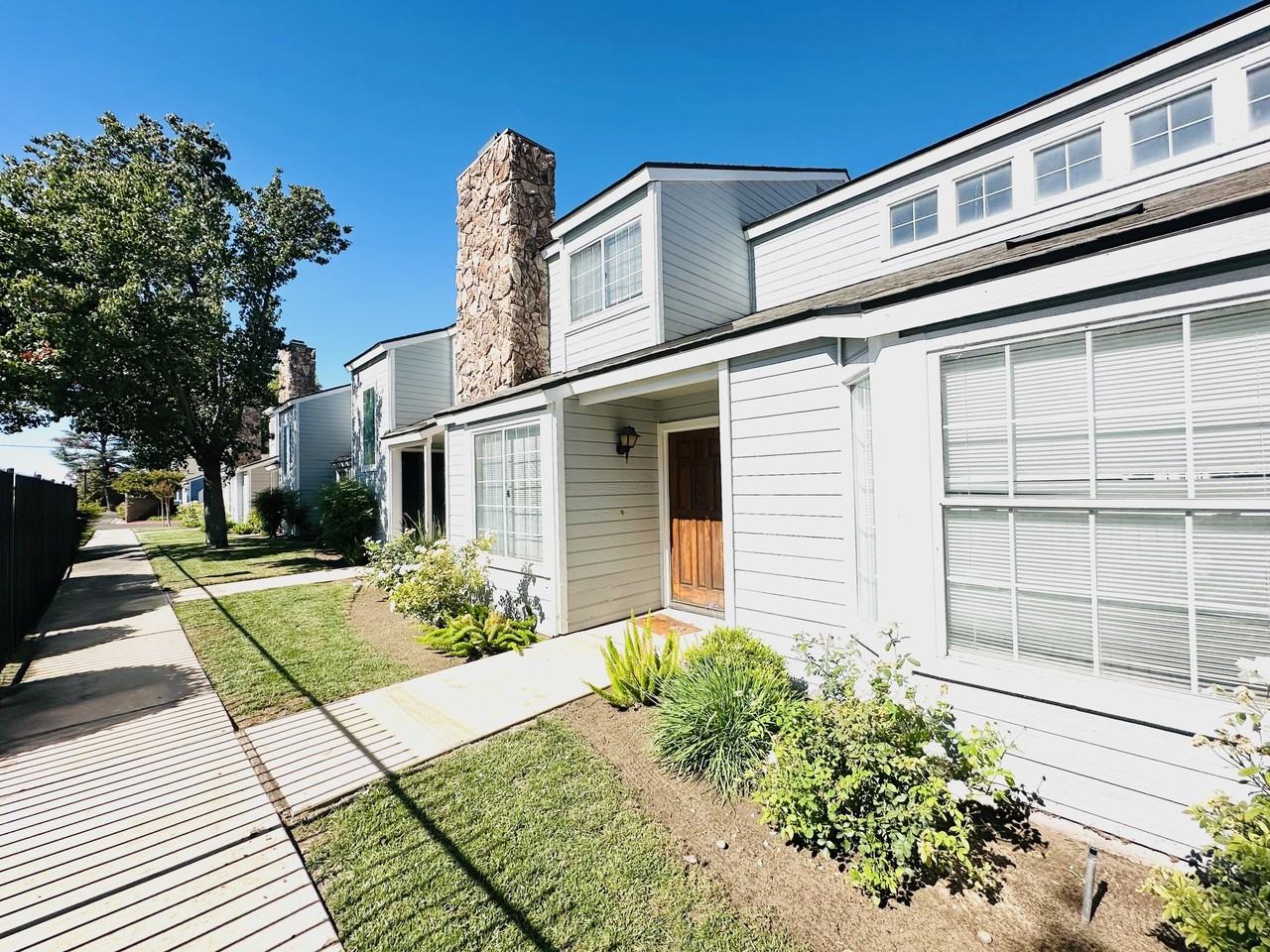 1444 Plymouth Rock Way #1 - Photo 2 of 15