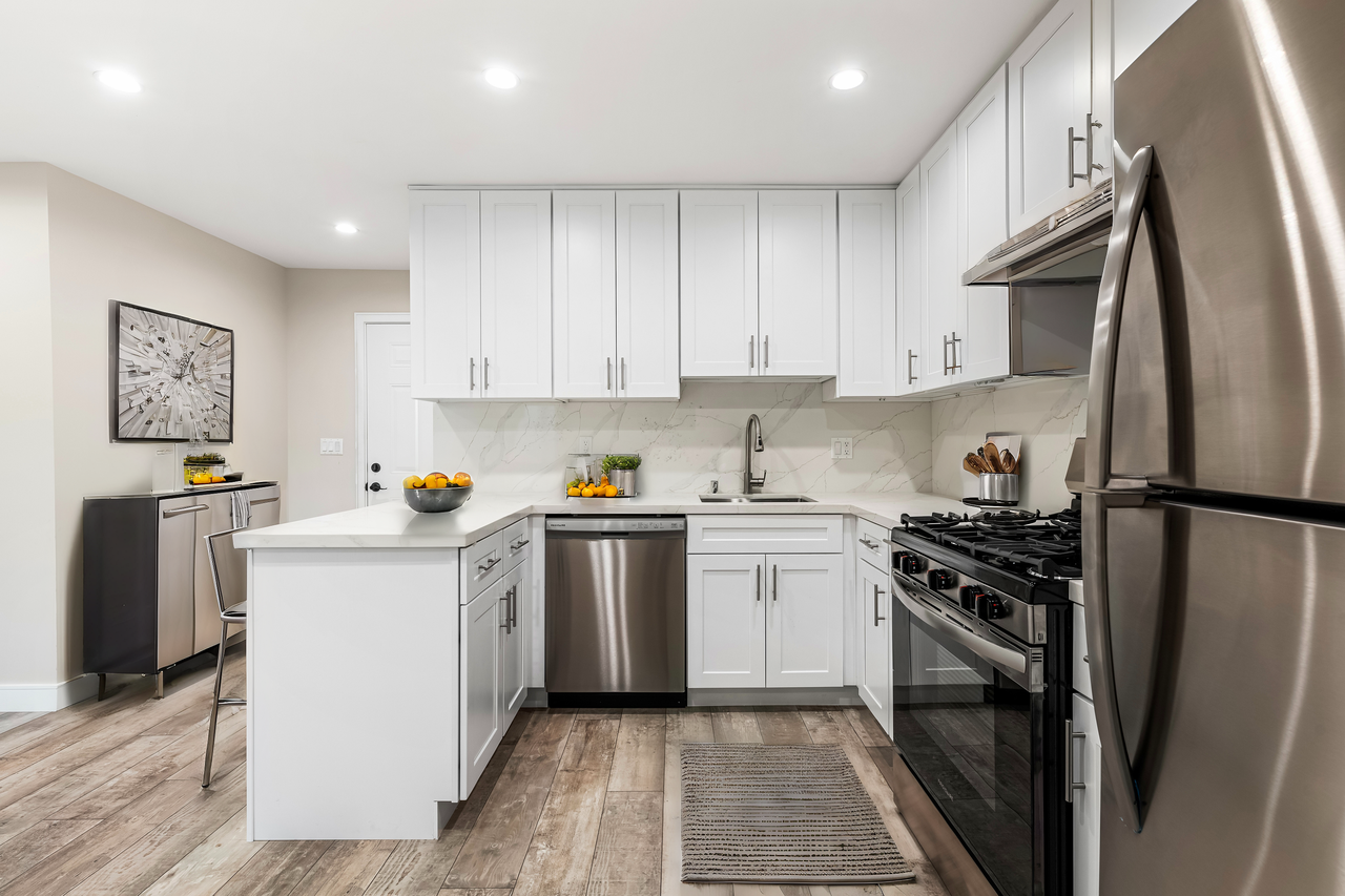 2059 N Vermont Ave #2057-1-2 - Photo 4 of 9