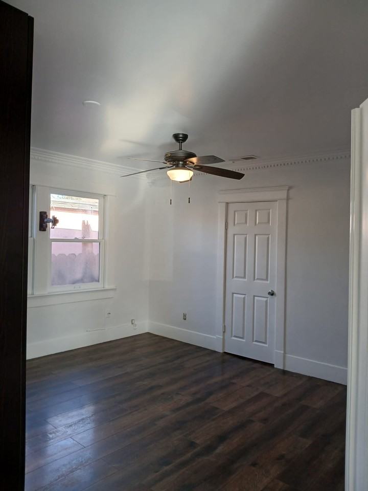 137 25th St #NA - Photo 6 of 7