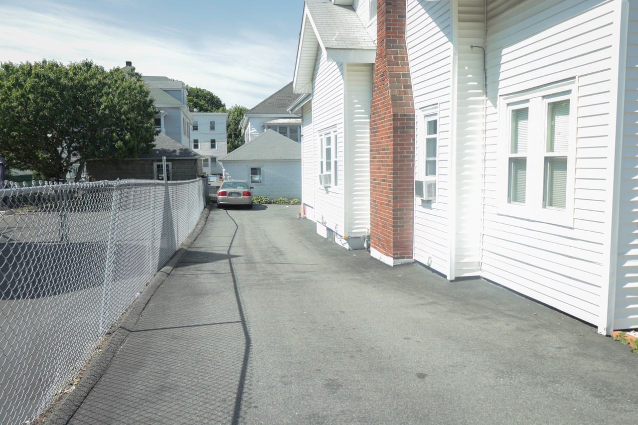 12 Willson St #2C - Photo 2 of 9