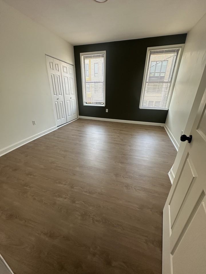 340 Palisade Ave #2 - Photo 5 of 8