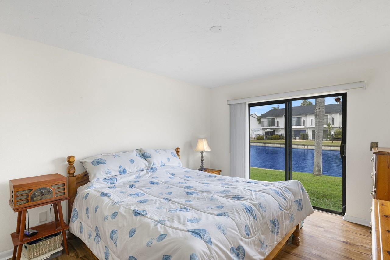 1271 Se 8th St - Photo 6 of 17