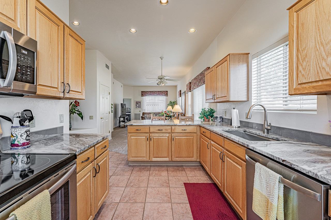 1924 W Demetrie Loop #31 - Photo 6 of 23