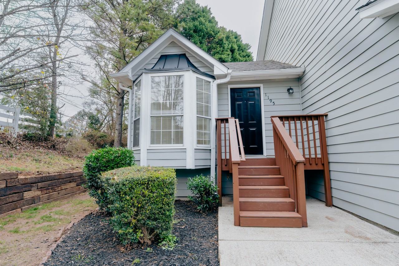 1195 Kibbe Cir #NA - Photo 2 of 21