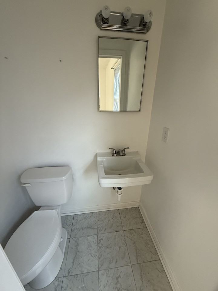 6070 Pine Mountain Ct #NA - Photo 3 of 9