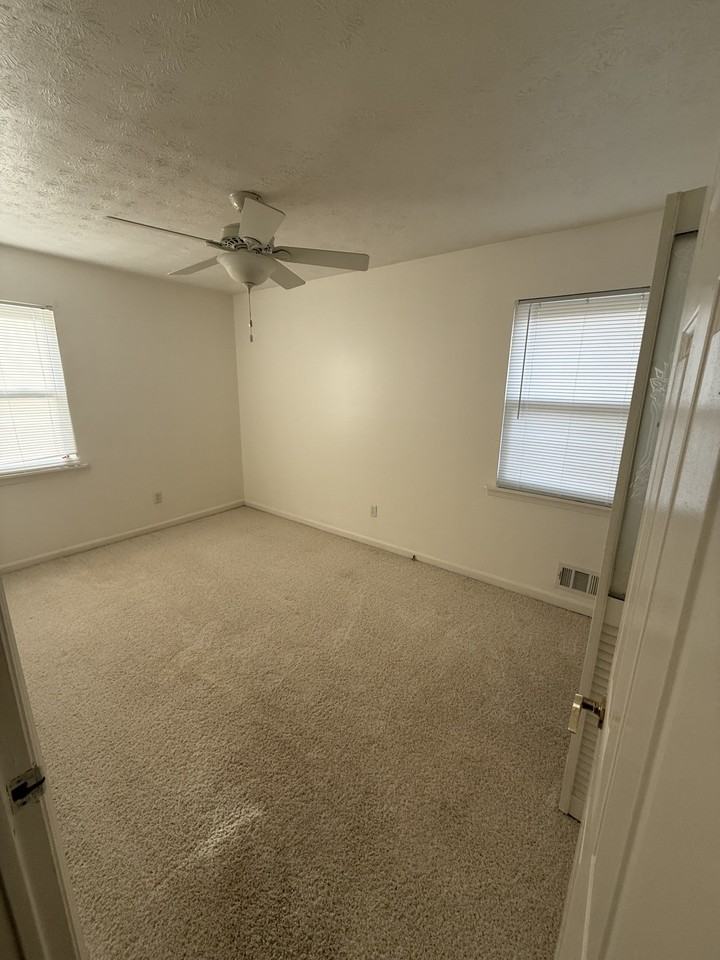 6070 Pine Mountain Ct #NA - Photo 4 of 9