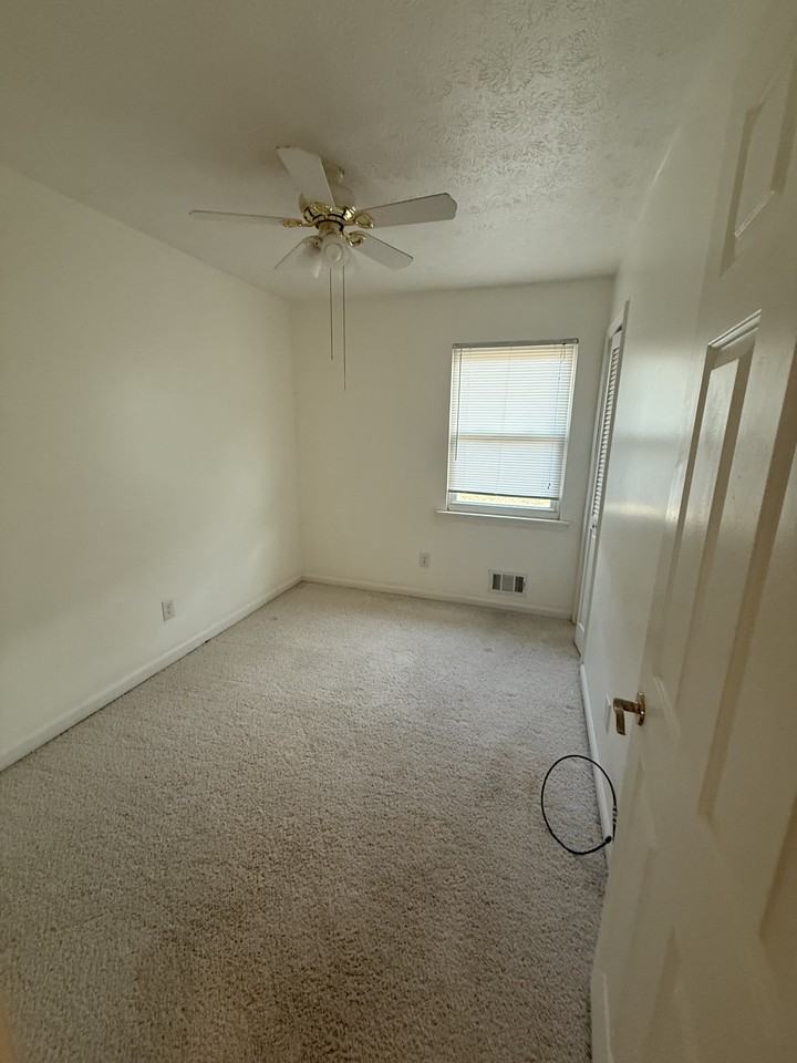 6070 Pine Mountain Ct #NA - Photo 6 of 9