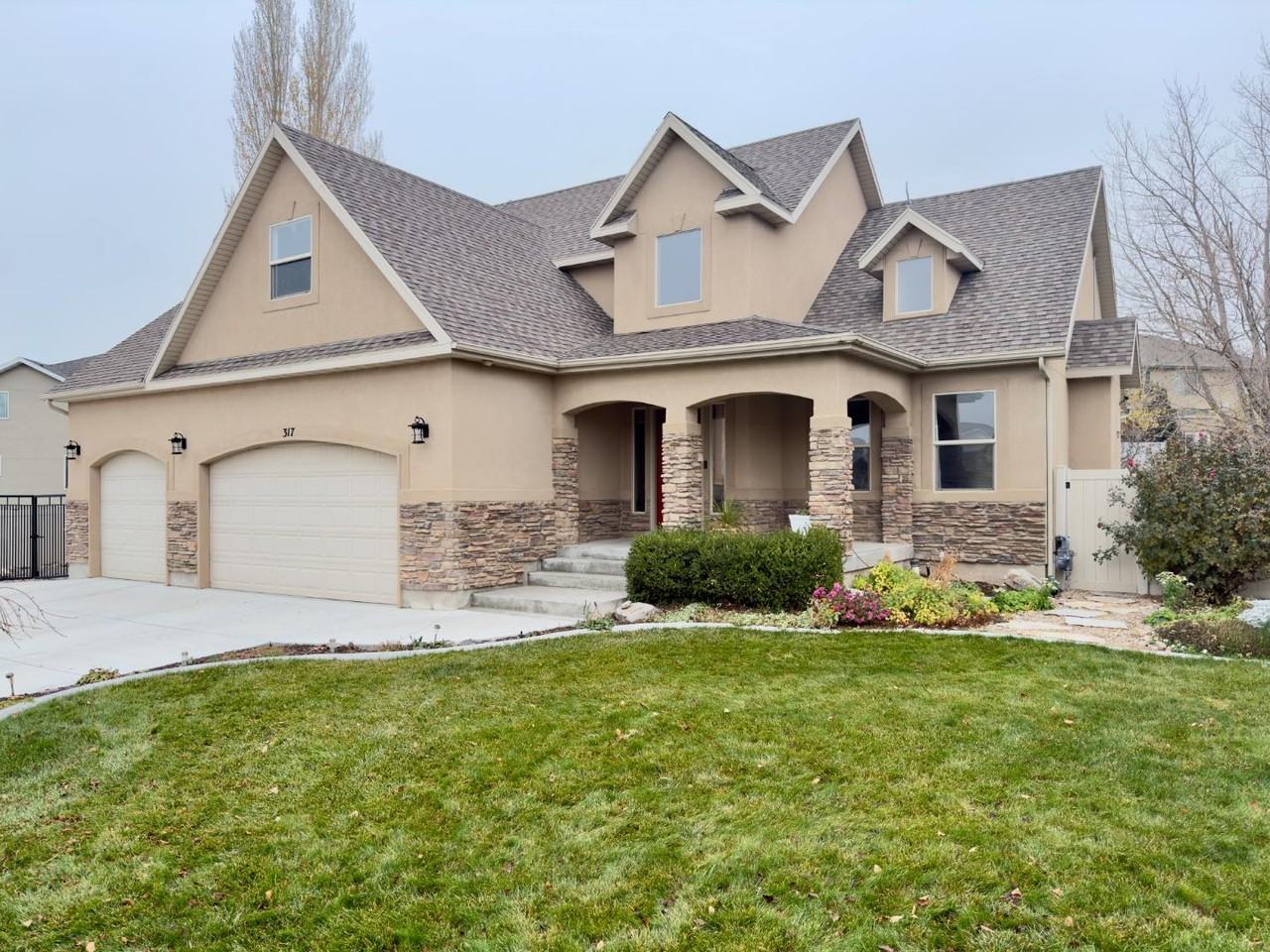 317 W Farmside Dr - Photo 3 of 20